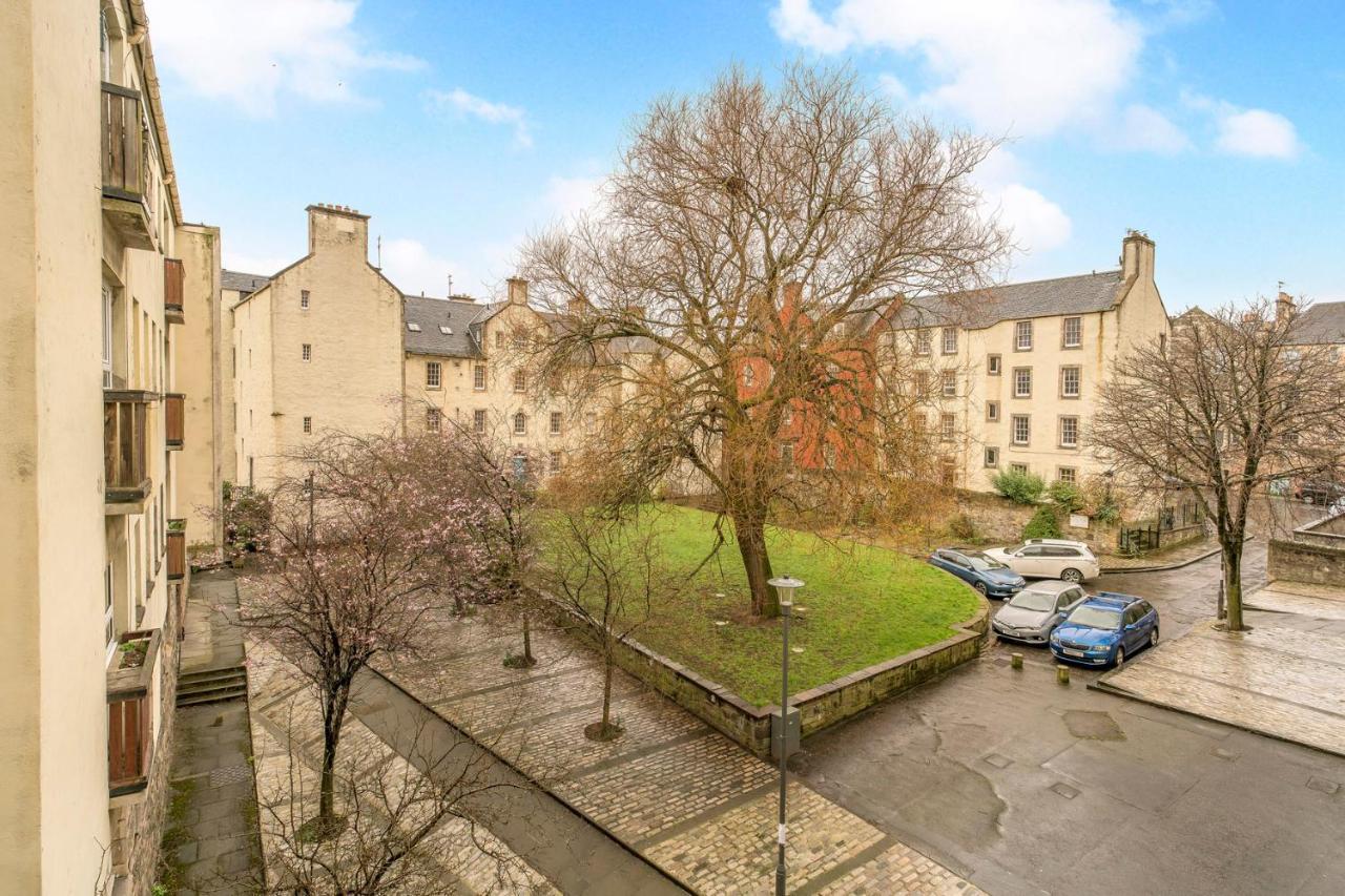 Charming Old Town 2 Bed Apt, 2Mins From Royal Mile 爱丁堡 外观 照片