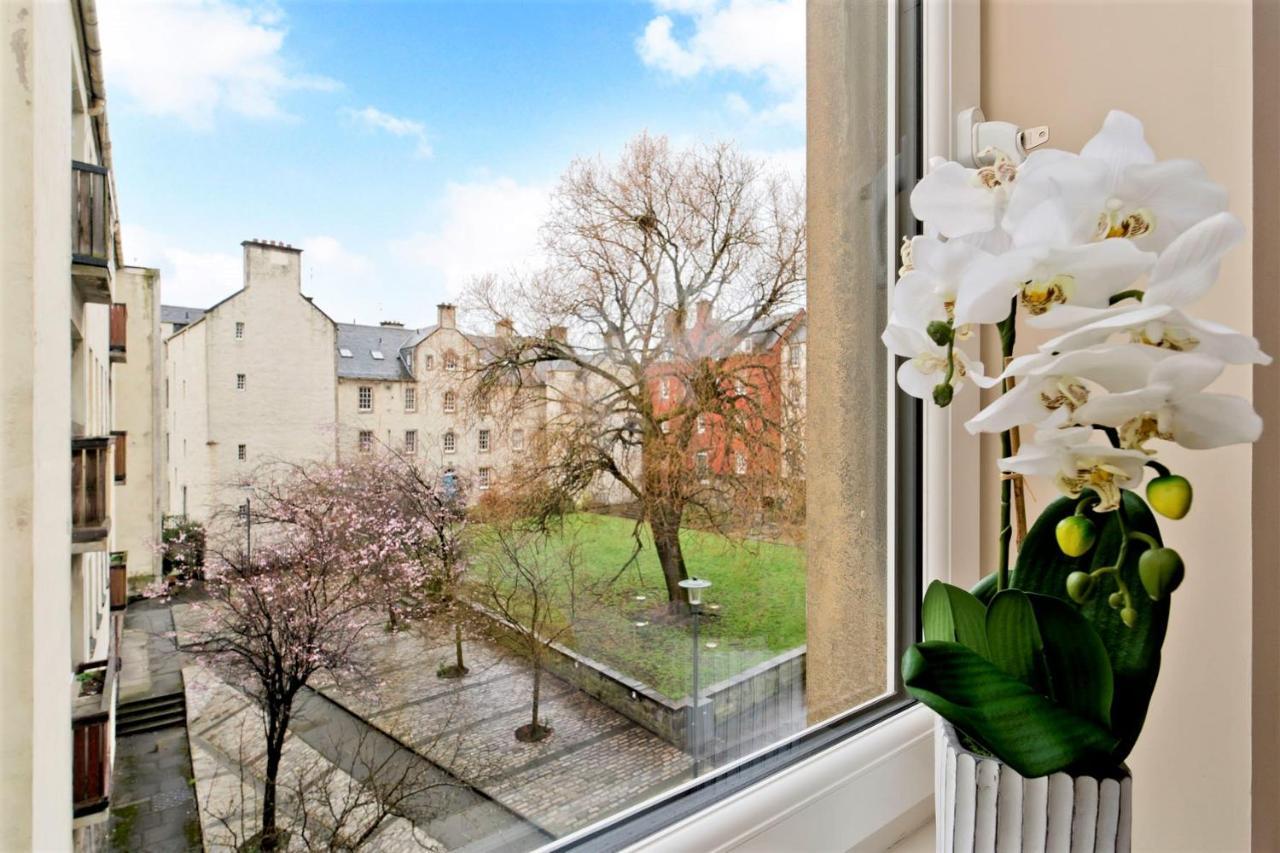 Charming Old Town 2 Bed Apt, 2Mins From Royal Mile 爱丁堡 外观 照片